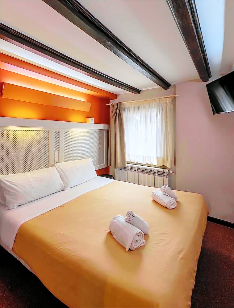 Bed and breakfast  La Massana