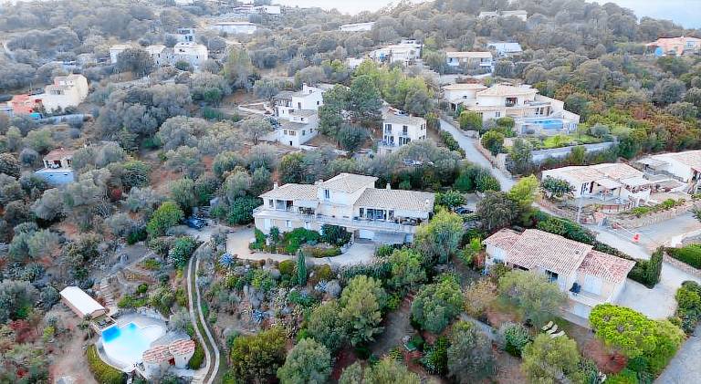 Villa with pool, barbecue & garden in Porto-Vecchio