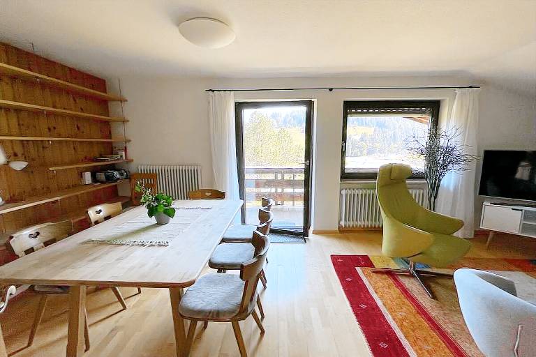 House with BBQ & yard — photo 2