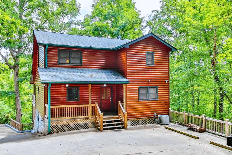 Child-friendly charming cabin with jacuzzi, barbeque & yard | Water view | Dogs allowed — photo 3