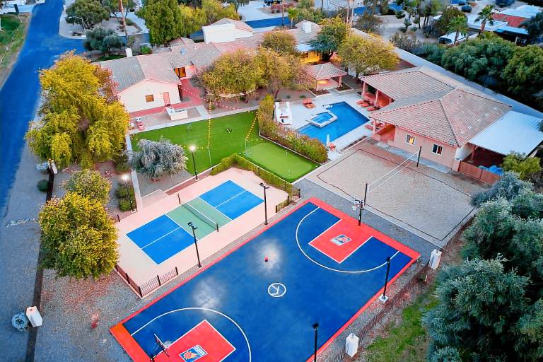 Villa Paradise Valley Village