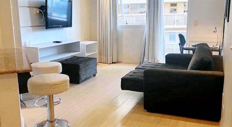 Flat Sequoia Residence