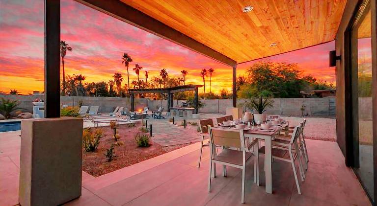 Vacation home with pool | Pet-friendly — photo 5