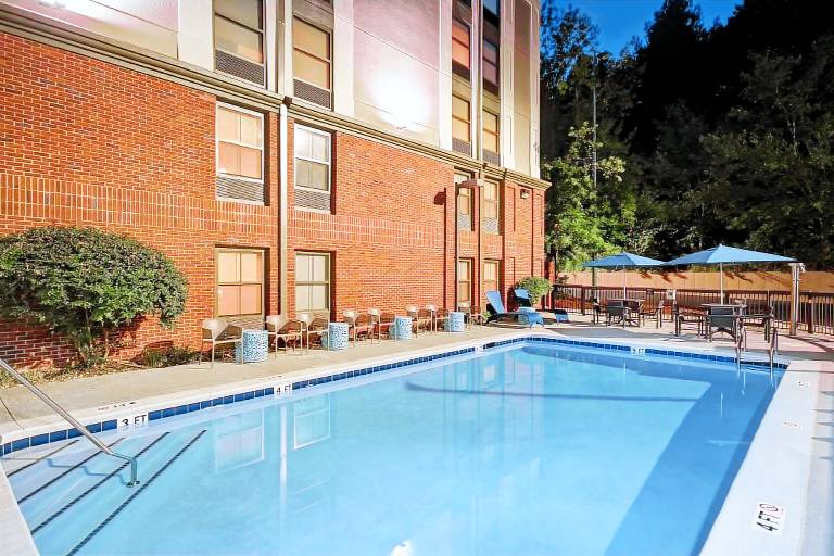 Hampton Inn Atlanta-Mall of Georgia — photo 5