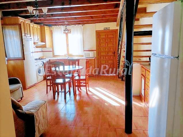 Cottage with pool, garden & grill | Garden view — photo 5
