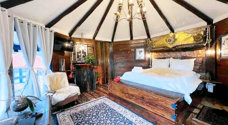 Lodge with yard in Urubici