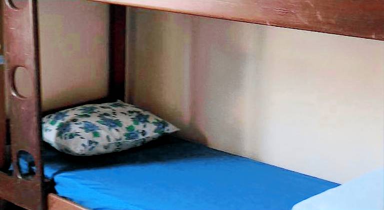 Vacation home with 1 room for 6 persons in Guarujá