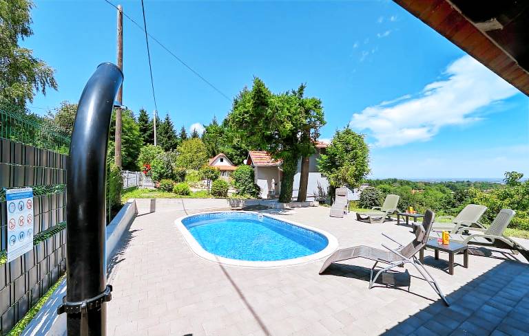 kuća  Donja Poljana