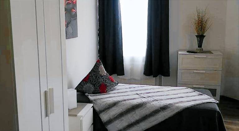 Holiday apartment with 2 rooms for 5 persons in Chemnitz