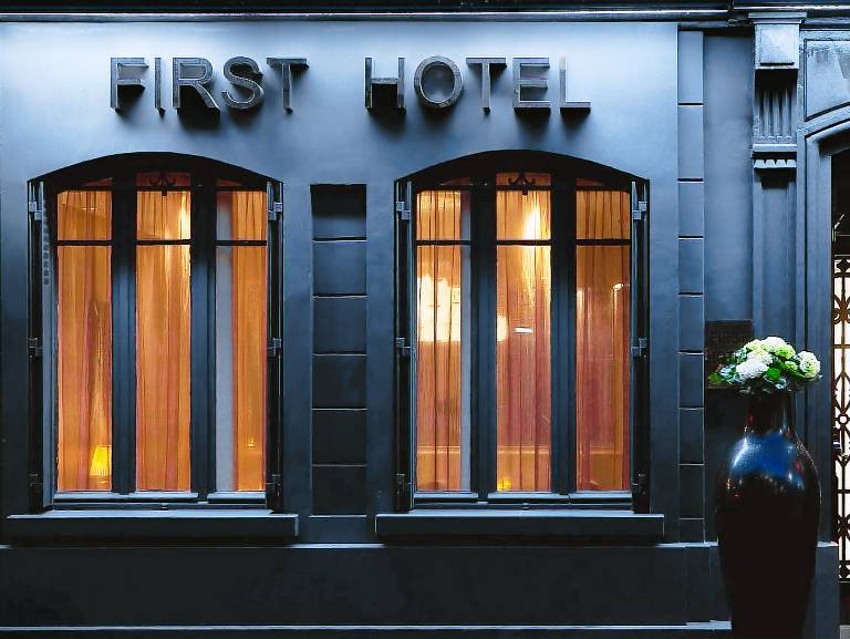 First Hotel Paris Tour Eiffel in Issy-les-Moulineaux