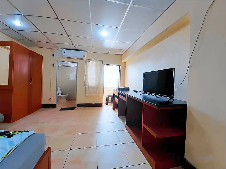 Pleasant apartment with terrace | Good for workation | Pets allowed — photo 3