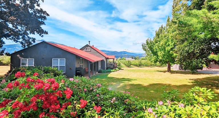 House  Hood River
