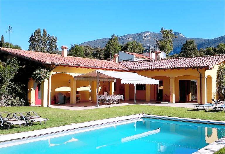 Villa Santa Pau