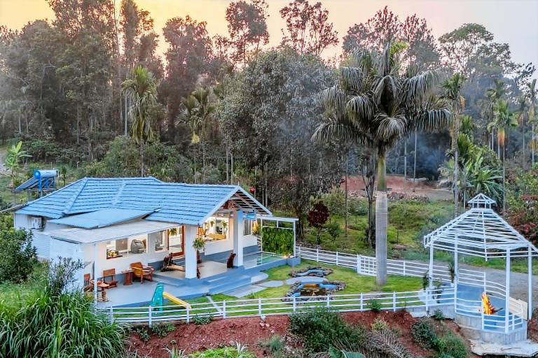 185 m&sup2; Villa