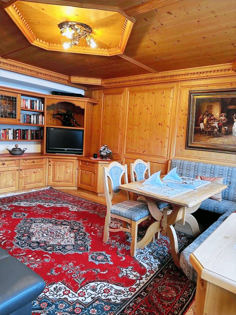 Children-friendly pleasant apartment with yard, patio & sauna | Dogs allowed in See