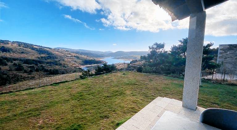 Vacation home with pool, garden & grill in Ávila