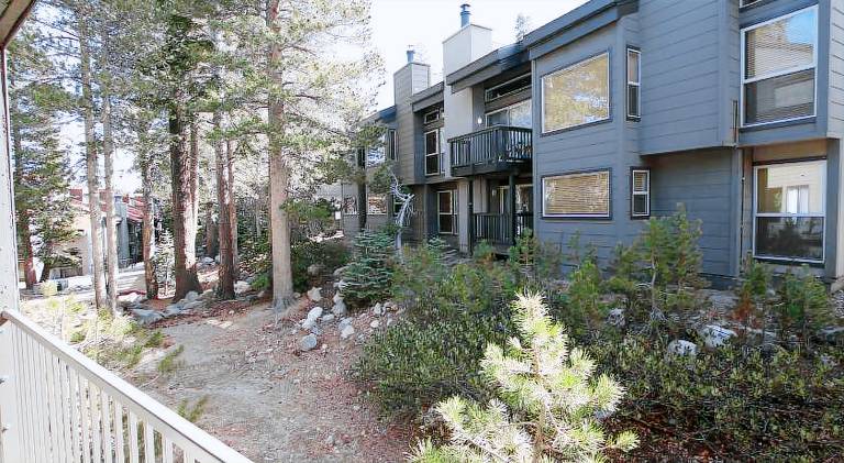Apartment with pool, sauna & jacuzzi in Mammoth Lakes, CA