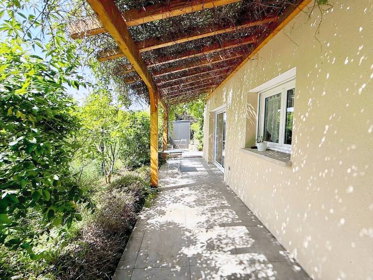 Maison de vacances Meyzieu