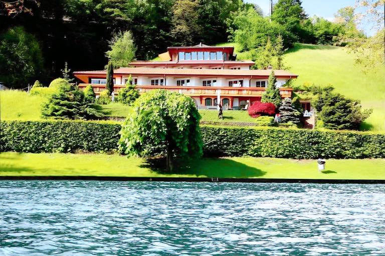 Seehotel Jaegerhof Hubertus in Spiez