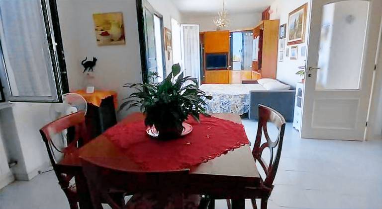 Rental apartment with 2 rooms for 6 persons — photo 3