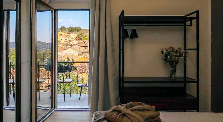 Holiday apartment with jacuzzi — photo 2