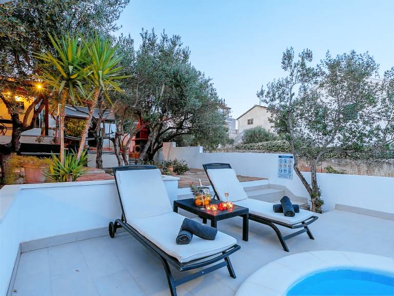 House with BBQ, terrace & garden — photo 5