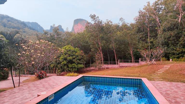 Holiday apartment with pool | Suitable for remote work in Krabi