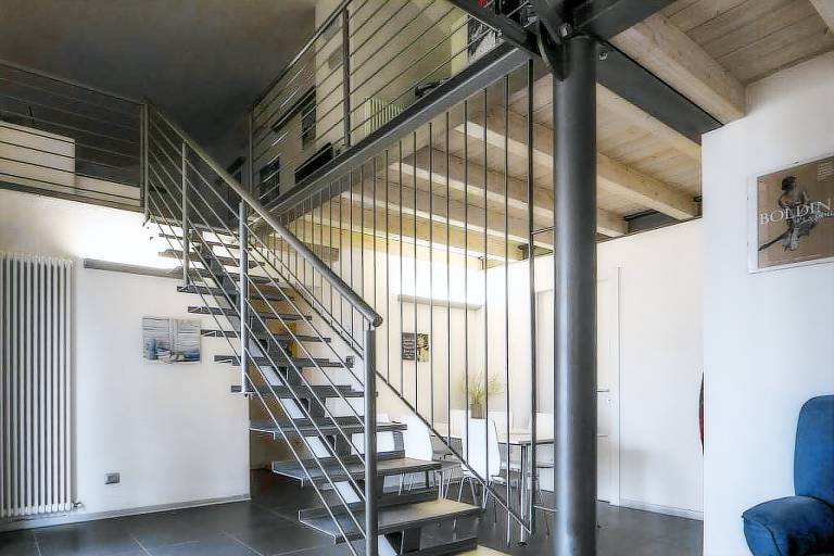 Rental apartment with jacuzzi, pool & BBQ | Garden view in Ferrara