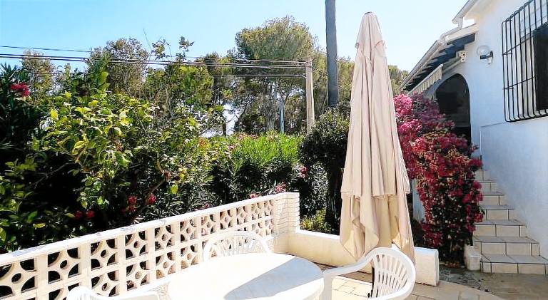 Lovely vacation home with pool | Pets are welcome — photo 2