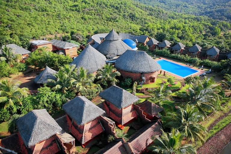 Resort  Om Beach