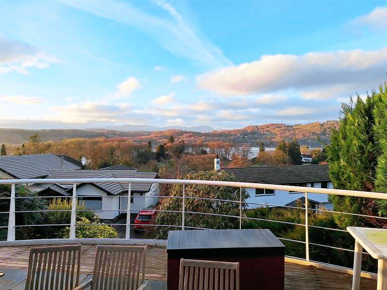 Cottage with barbeque | Water view | Pets allowed in Windermere