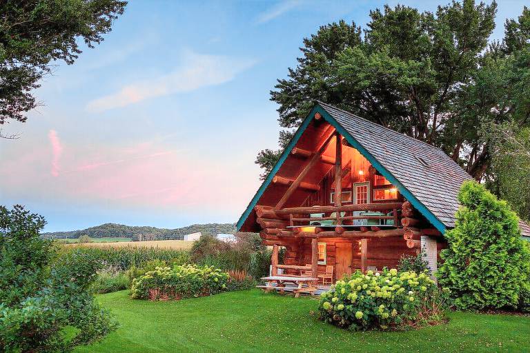 Cabin Leon