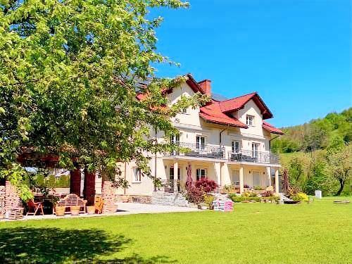 Apartament z hotelowymi udogodnieniami Koninki