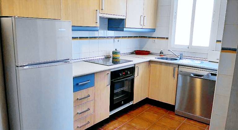 Pleasant rental apartment with patio, garden & private pool | Beach nearby | Pet-friendly — photo 4