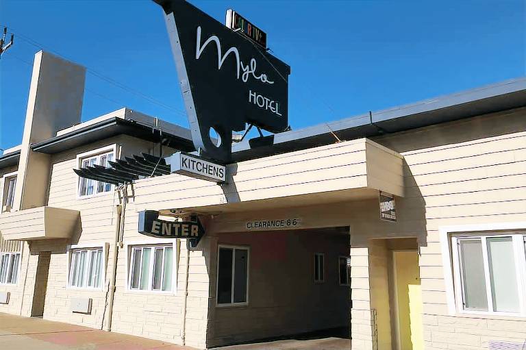 Mylo Hotel