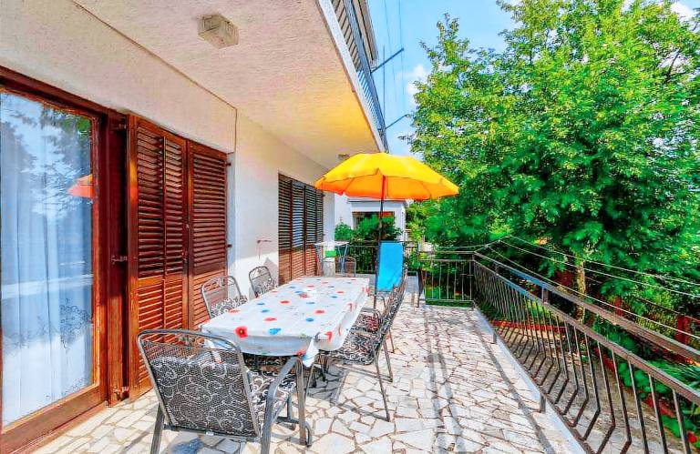 Ferienwohnung in Jadranovo f&uuml;r max. 4 Personen, 