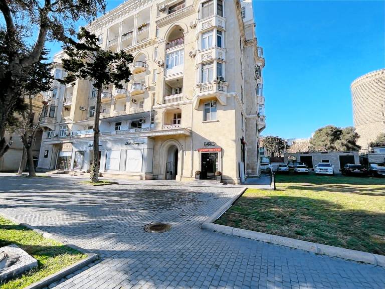House Sabayil