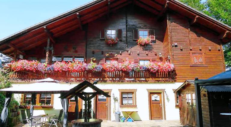 Holiday apartment with barbecue & patio in Monschau