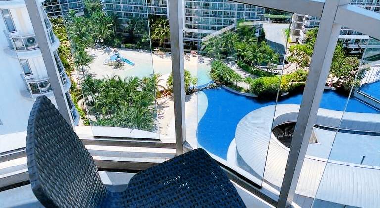 Azure Urban Resort Residences — photo 5