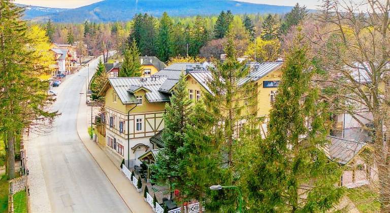 Nice apartment with pool & sauna | Close to the ski | Pets are welcome in Szklarska Poreba
