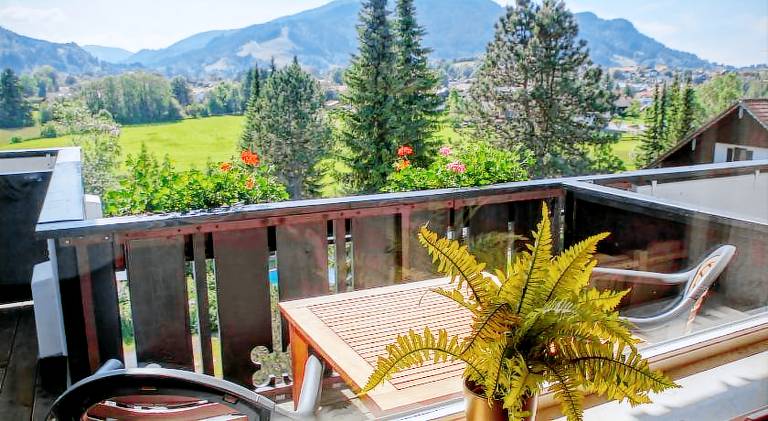 Bavarian Holiday Hideaway — photo 3