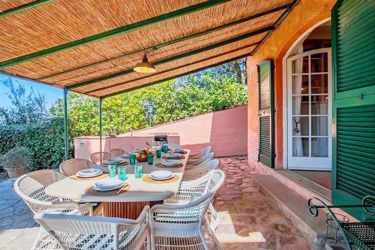 Villa with garden, terrace & BBQ — photo 3
