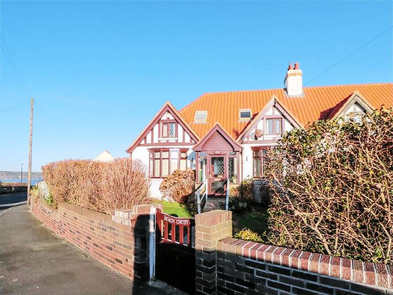 Family-oriented charming cottage with jacuzzi & garden | Beach view | Close to the beach | Pets allowed — photo 2