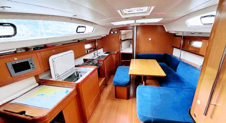 Boat with terrace — photo 5