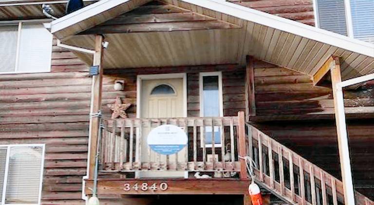 Vacation home with jacuzzi in Pacific City, OR