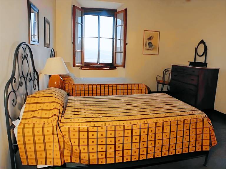 Farm with jacuzzi, BBQ & pool in Cascia