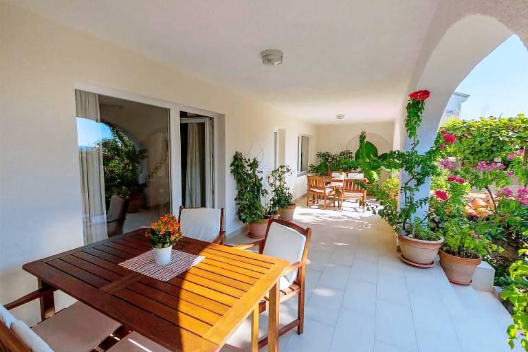 Fantastic flat with its own wine cellar, hydromassage shower, sea view - only 480 metres to the beach — photo 4