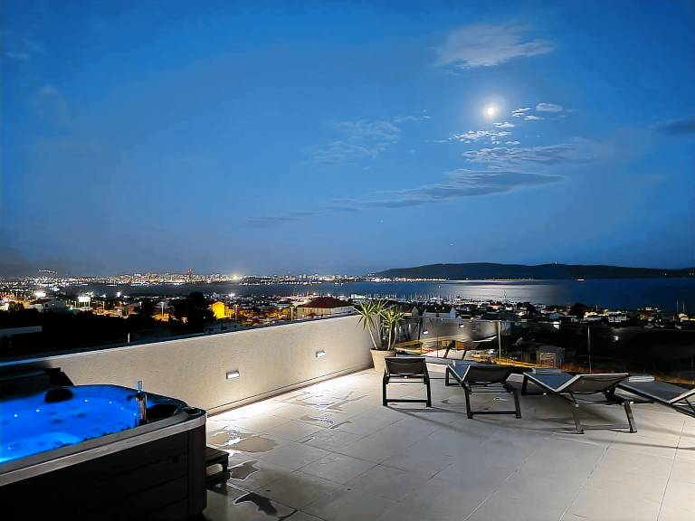 Apartament Kaštel Gomilica