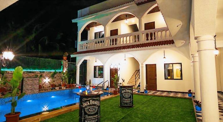 Sapphire Mansion — photo 2