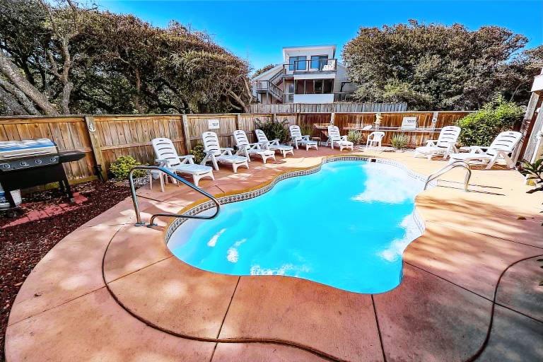 Vacation home with barbecue in Duck, NC